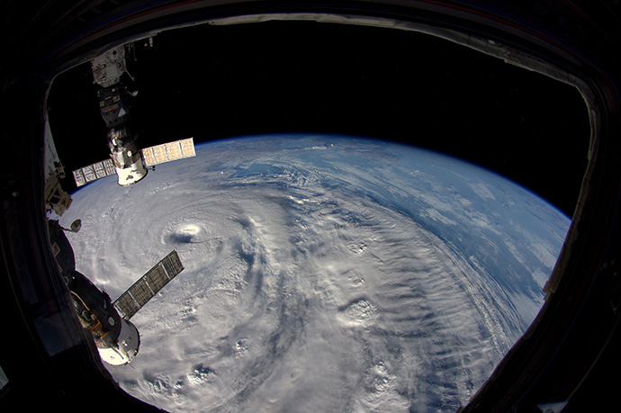 Typhoon Neoguri (2014) from International Space Station Typhoon Neoguri (2014) from International Space Station