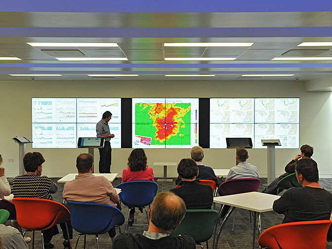 ECMWF scientists discuss the Centre's forecasts in the Weather Room