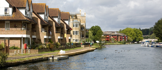 Houses by the river Thames in Reading