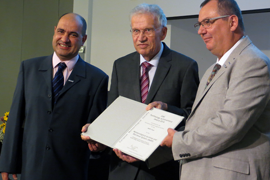 Manuel Fuentes, EMS President Horst Böttger and Baudouin Raoult