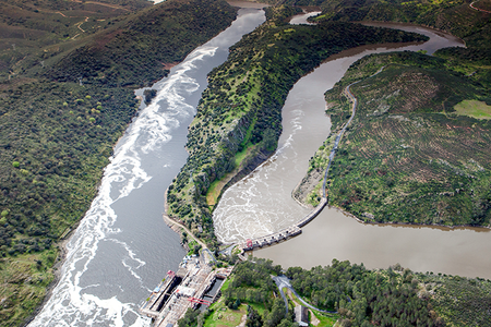 Dam in Monfragüe National Park, Spain Photo of Dam in Monfragüe National Park, Spain